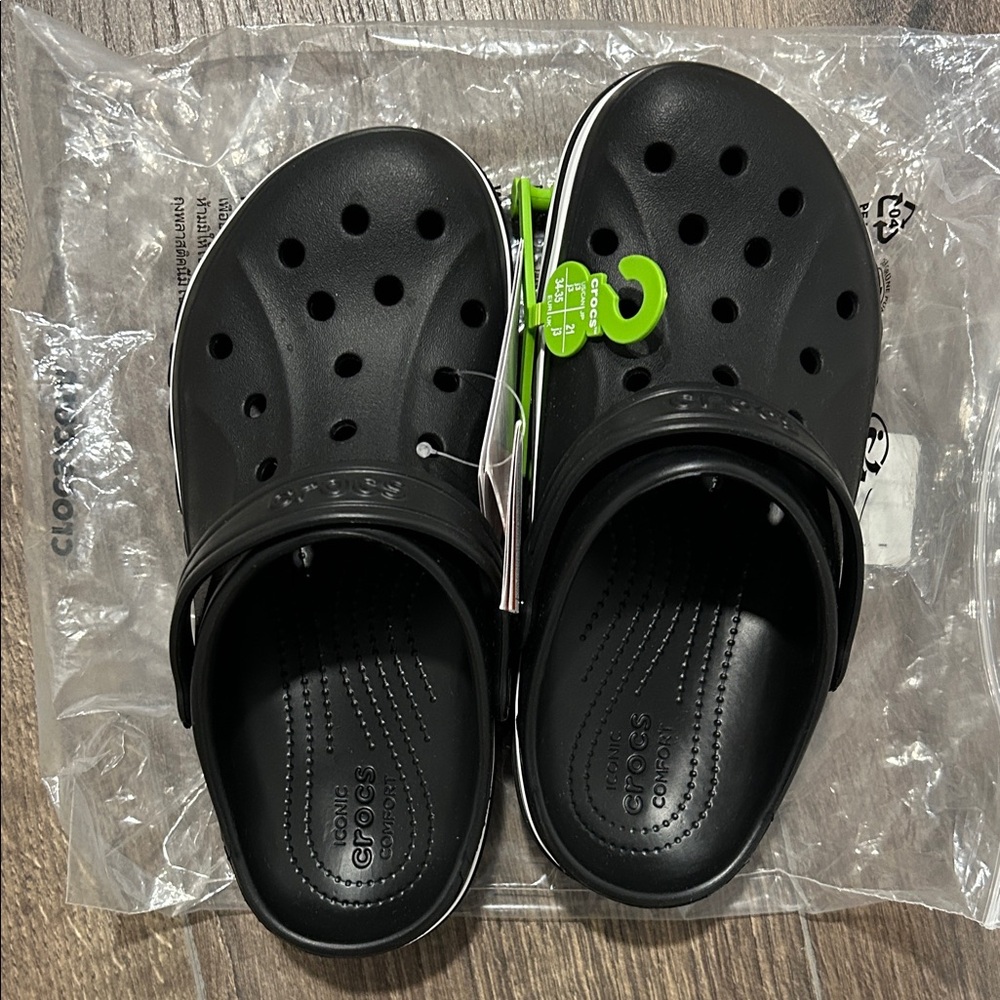 CROCS Kids Classic Clog in Black with White Trim